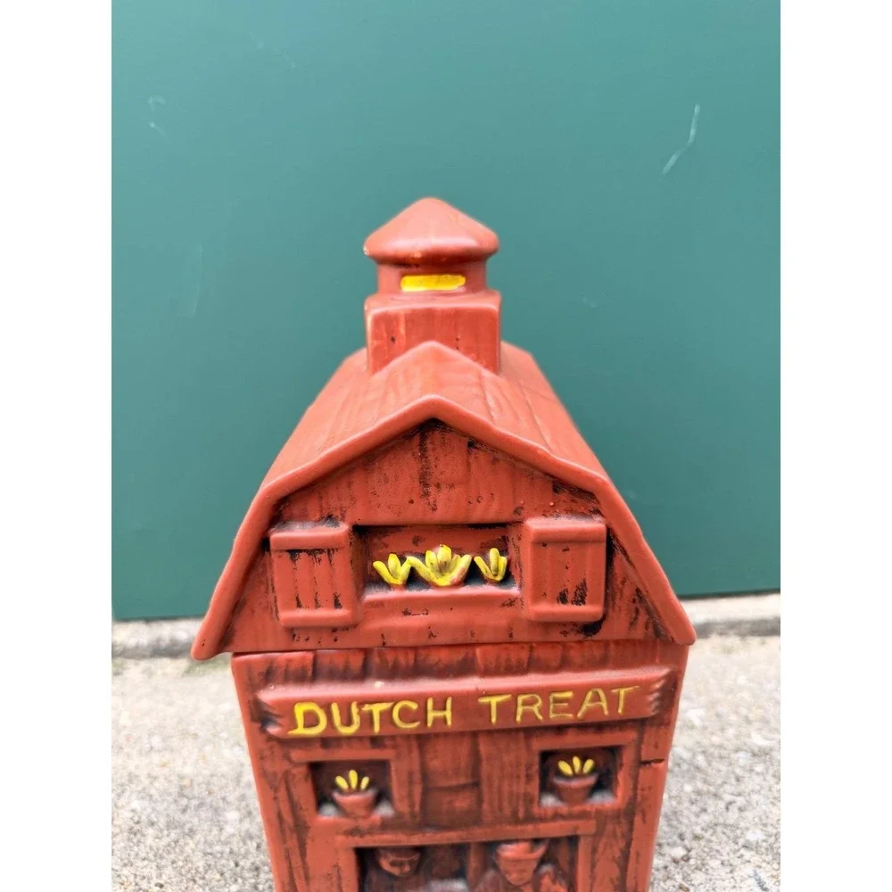 Vintage McCoy Pottery Dutch Treats Brown Farmhouse/Barn Cookie Jar w/Lid‎